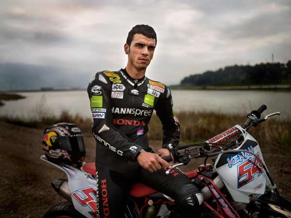 Bebeğini Kaybeden Kenan Sofuoğlu'nun 9 Adımda İnanılmaz Hayat Hikayesine Şahit Olun!