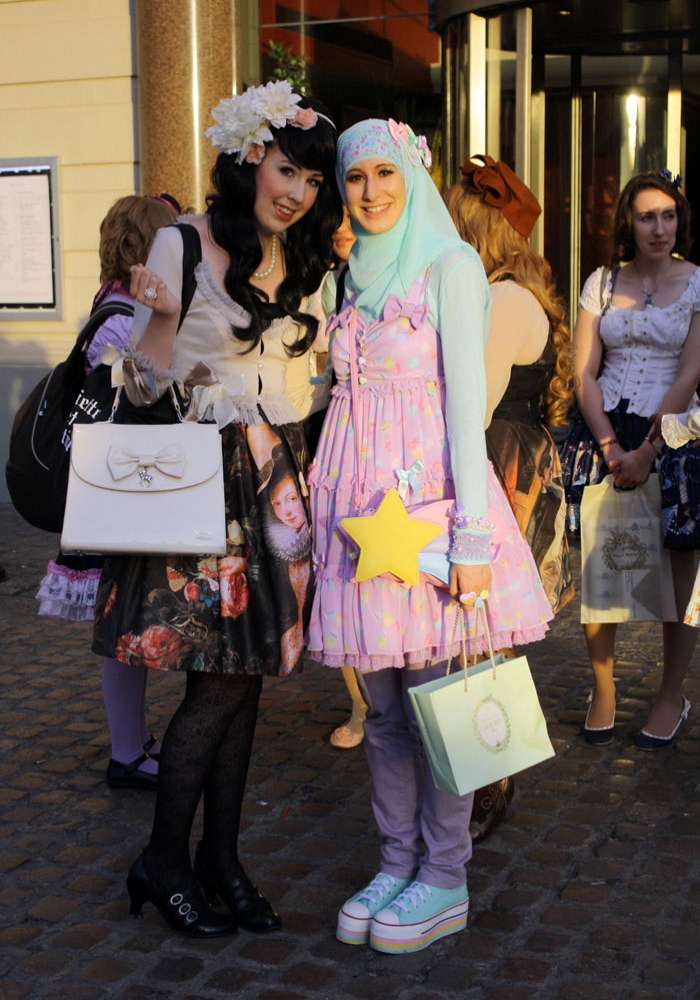 Müslüman Lolita Modası Nereden Çıktı? Tabiki Japonlardan!