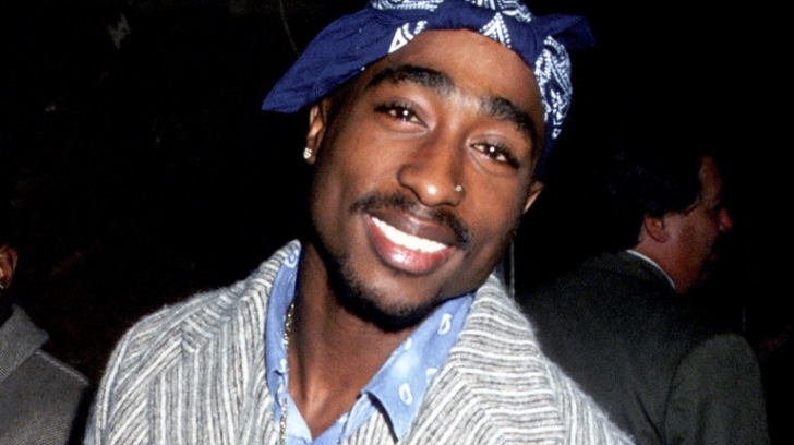 10005092610012050821238001bio-biography-tupac-shakur-sfjpg-728x728.jpg