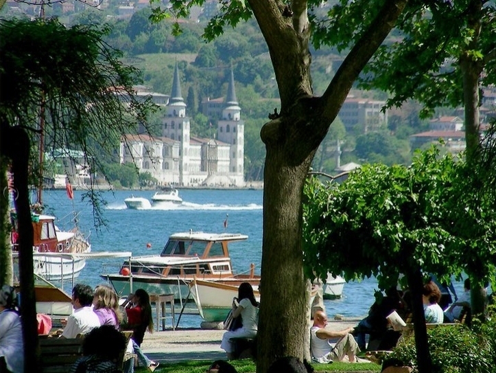 Pastırma Sıcağı Bitmeden İstanbul�da Gidip Çimlerinde