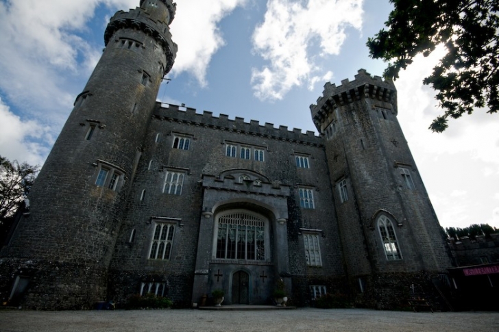 Korkutucu Tarihleriyle; Avrupa'nın En Lanetli 7 Şatosu