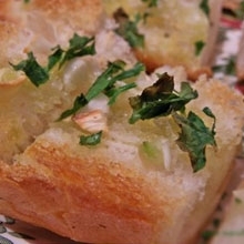 Sarımsaklı Çıtır Ekmek 1