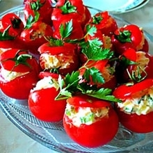 Mayonezli Salata Doldurumuş Domates 1